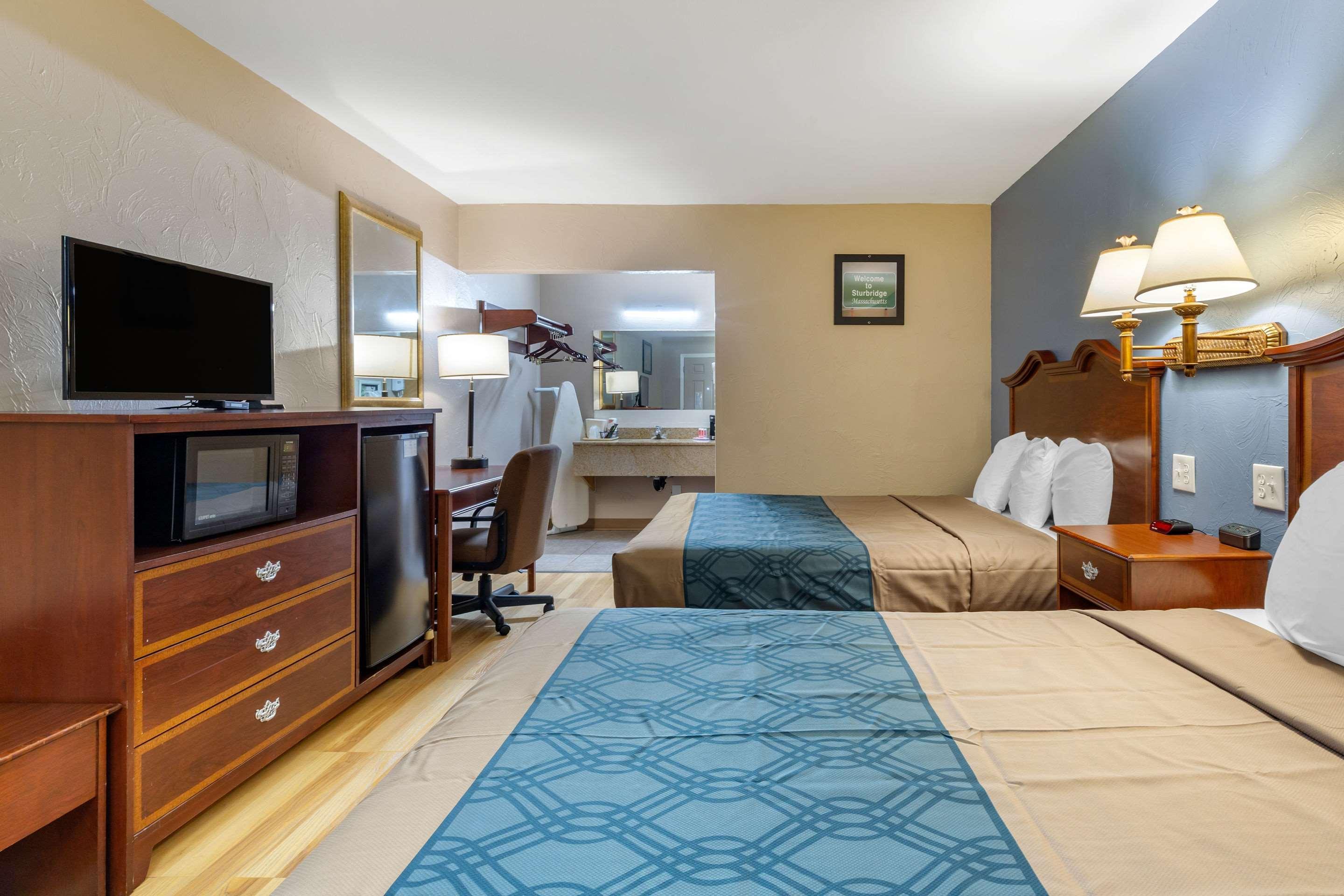 Econo Lodge Sturbridge Route 20 Екстериор снимка