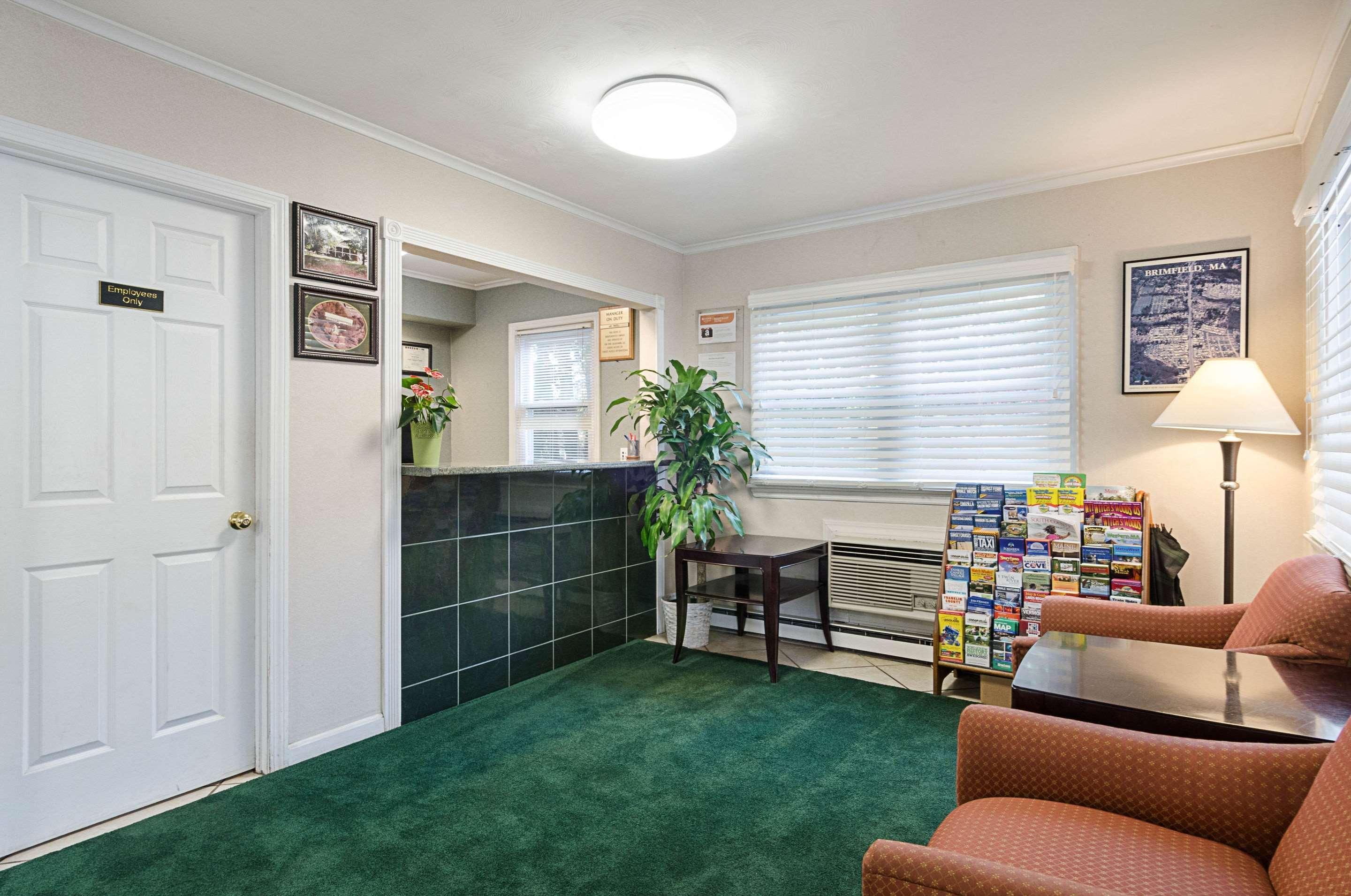 Econo Lodge Sturbridge Route 20 Екстериор снимка