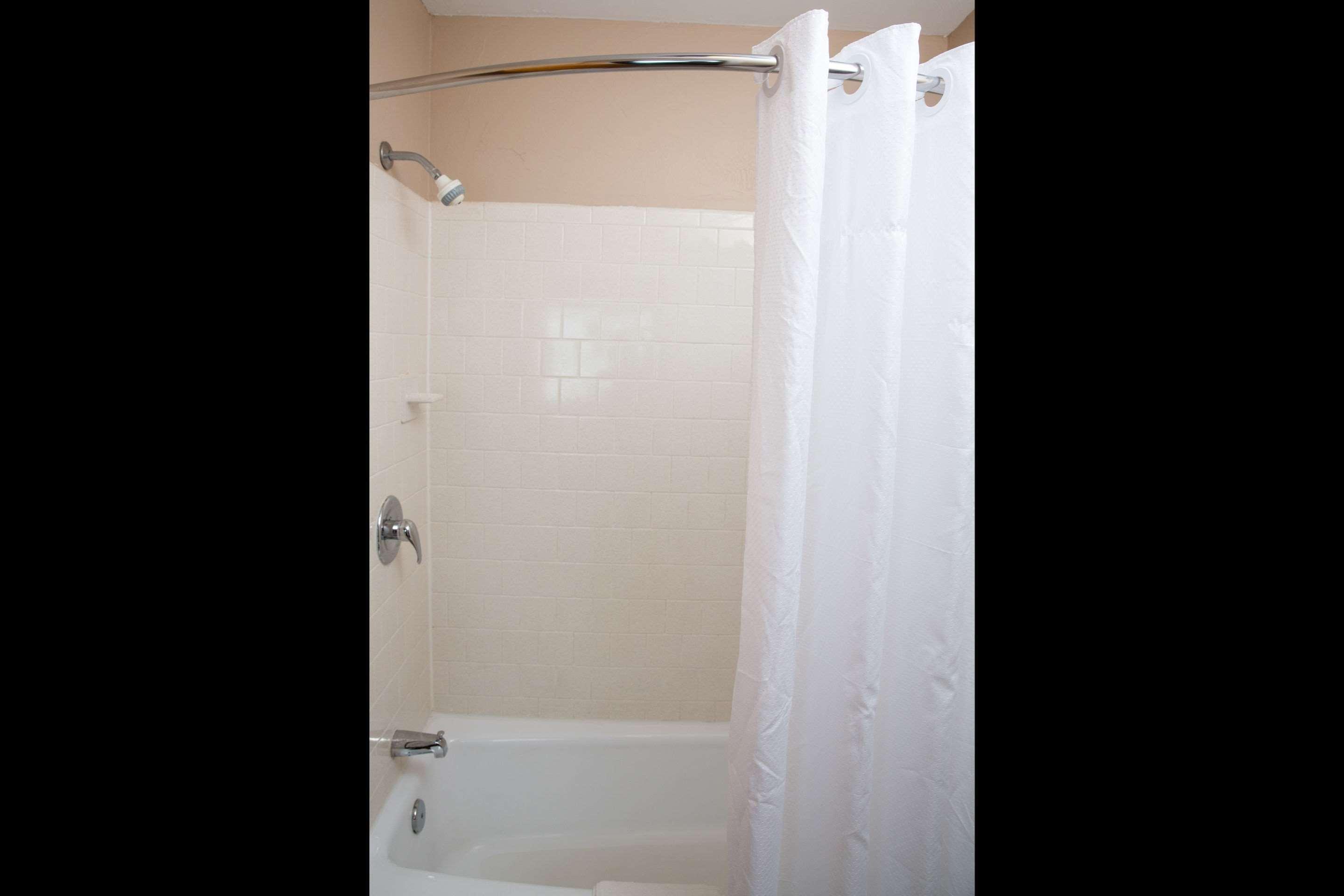 Econo Lodge Sturbridge Route 20 Екстериор снимка