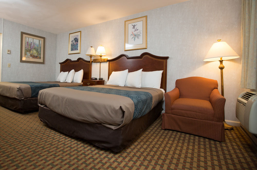 Econo Lodge Sturbridge Route 20 Екстериор снимка