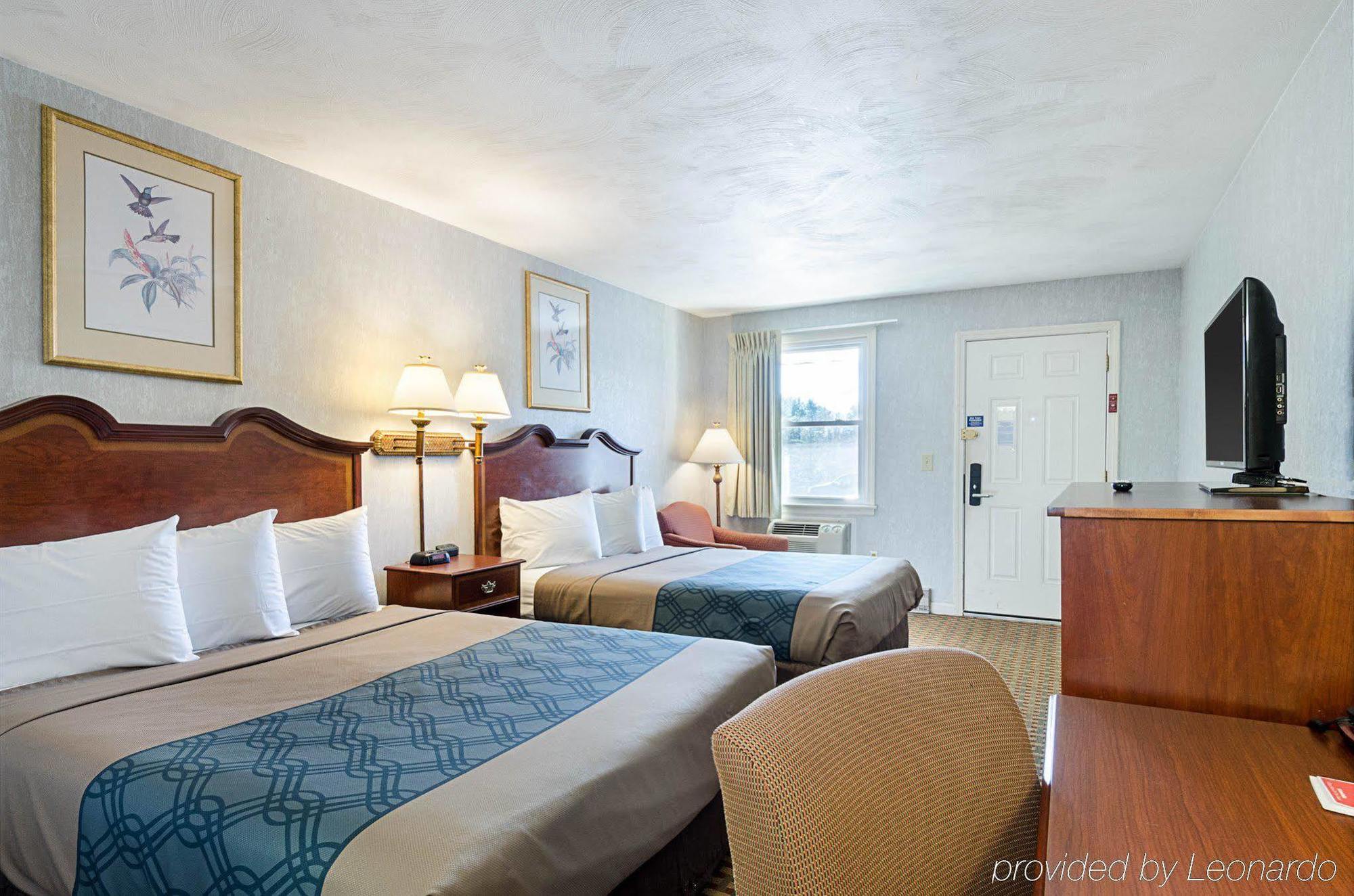 Econo Lodge Sturbridge Route 20 Екстериор снимка